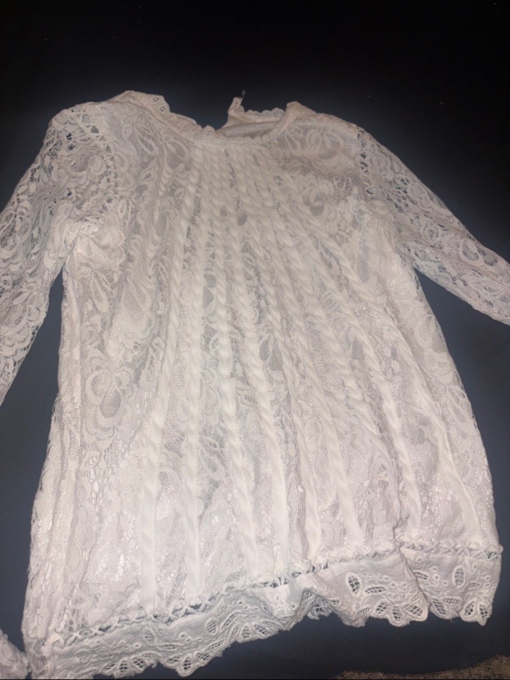 Women's Lace Long-Sleeve Blouse - White
